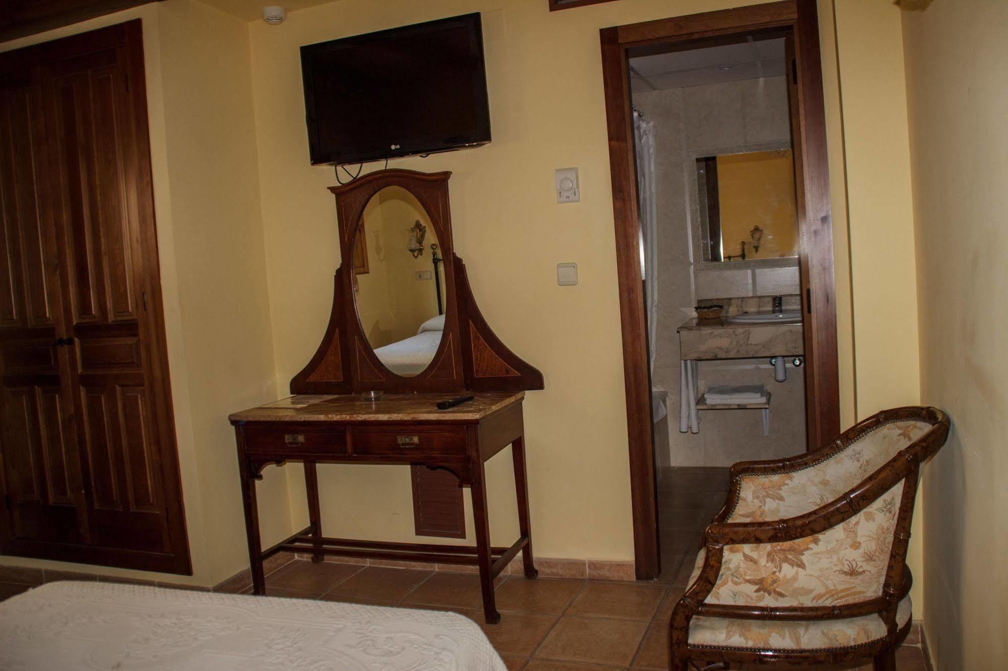 Hotel La Villa Requena Exterior foto